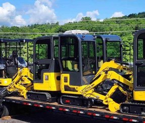 R319 Excavator Customer Review Table