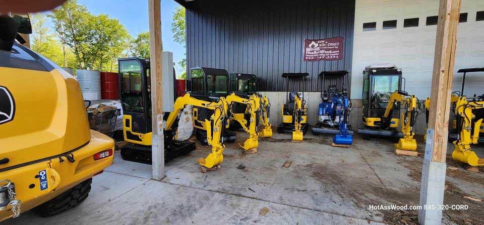 Mini excavator P319